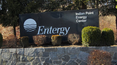Entergy sign Indian Point 450